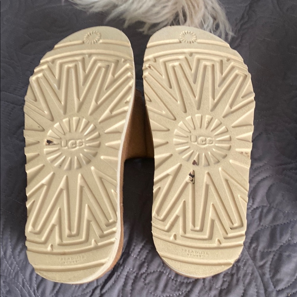 UGG Women's Brown Slide Sandals with Red Accents - Picture 2 of 2